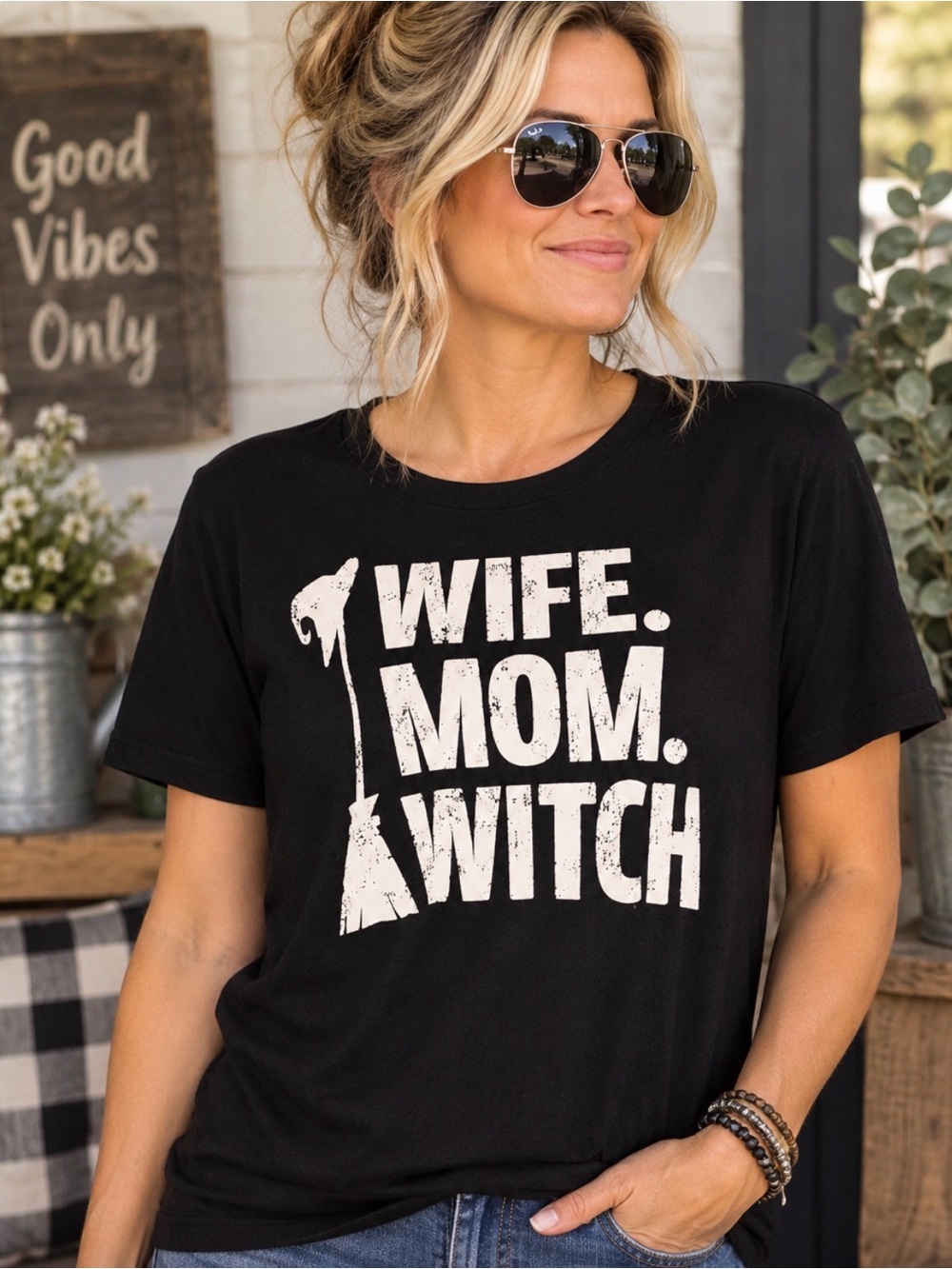 Celebrate Halloween black Wife.Mom.Witch tshirt XL